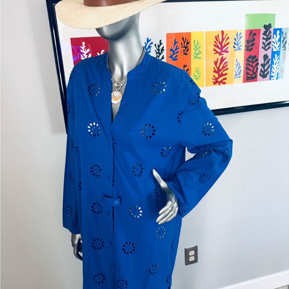 Zara of Paris / Vibrant Blue Eyelet Button-Up Dress or Duster - Picture 14 of 14